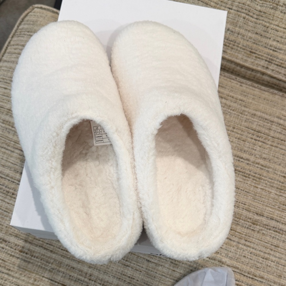 Alo Ivory Recovery Slippers Women’s 6 - Picture 11 of 11